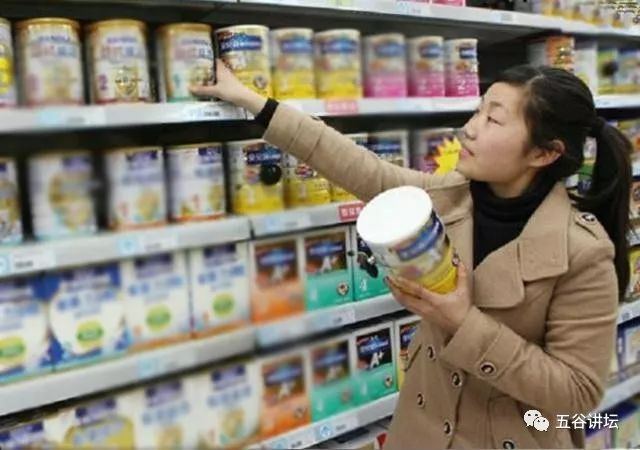 奶粉中可选择性成分越多,价格越高,却未必越