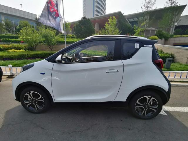 smart车主看上TA!试驾续航力惊艳,这是2019款小蚂蚁?