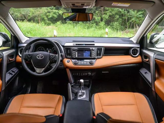 当新生代遭遇老江湖，探岳与RAV4荣放谁更讨年轻消费者喜欢？