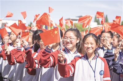 畅想少年梦超10万中小学生写文抒发爱国志