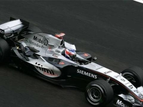 米纳迪赛车完美的搭配，相对强悍的赛车设计，很有派头