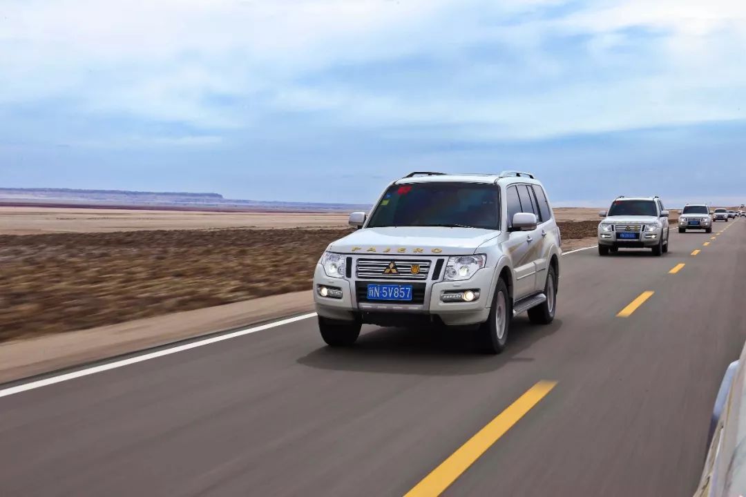 沙漠+戈壁+无人区，这台经典硬派SUV能让所有人路转粉！