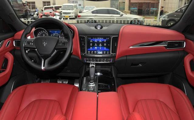 玛莎拉蒂Levante SUV86万起,全系降价10万,这样的价格你会买吗