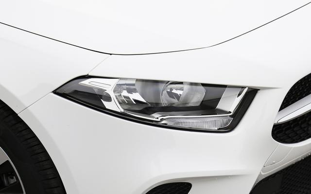 21万买台奔驰,轴距近2.8米,标配主动刹车,开回去比雅阁面子足