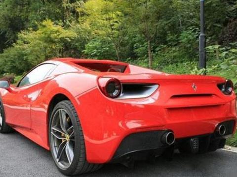 为什么有那么多9.9成新的二手车在卖？