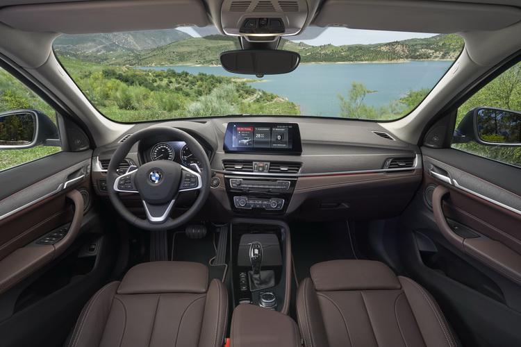运动休旅车家族入门小老弟宝马BMW X1,插电PHEV车型首度导入!