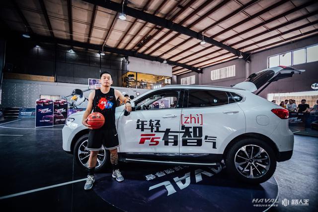 车企如何取悦90后消费者,这道难题,或许该学学哈弗F5