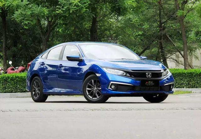 车市寒冬内，哪款10万级的家用轿车值得买呢？