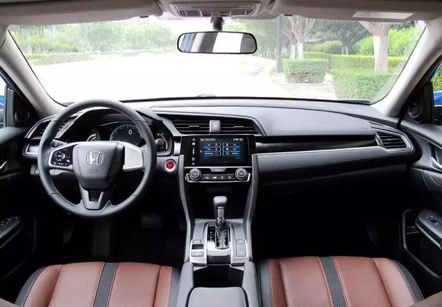 车市寒冬内，哪款10万级的家用轿车值得买呢？