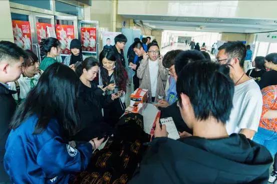 如何让年轻消费者爱上探歌?一汽-大众联手大广赛,与他们玩起来