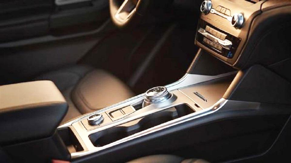 二师兄玩车 |V6+10AT,或将年内国产的探界者,能否助力福特回血
