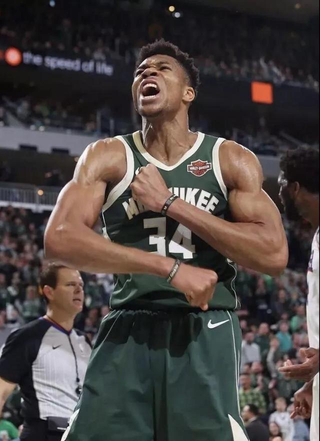 从初入联盟的菜鸟到mvp,回顾"字母哥"刚进入nba的励志