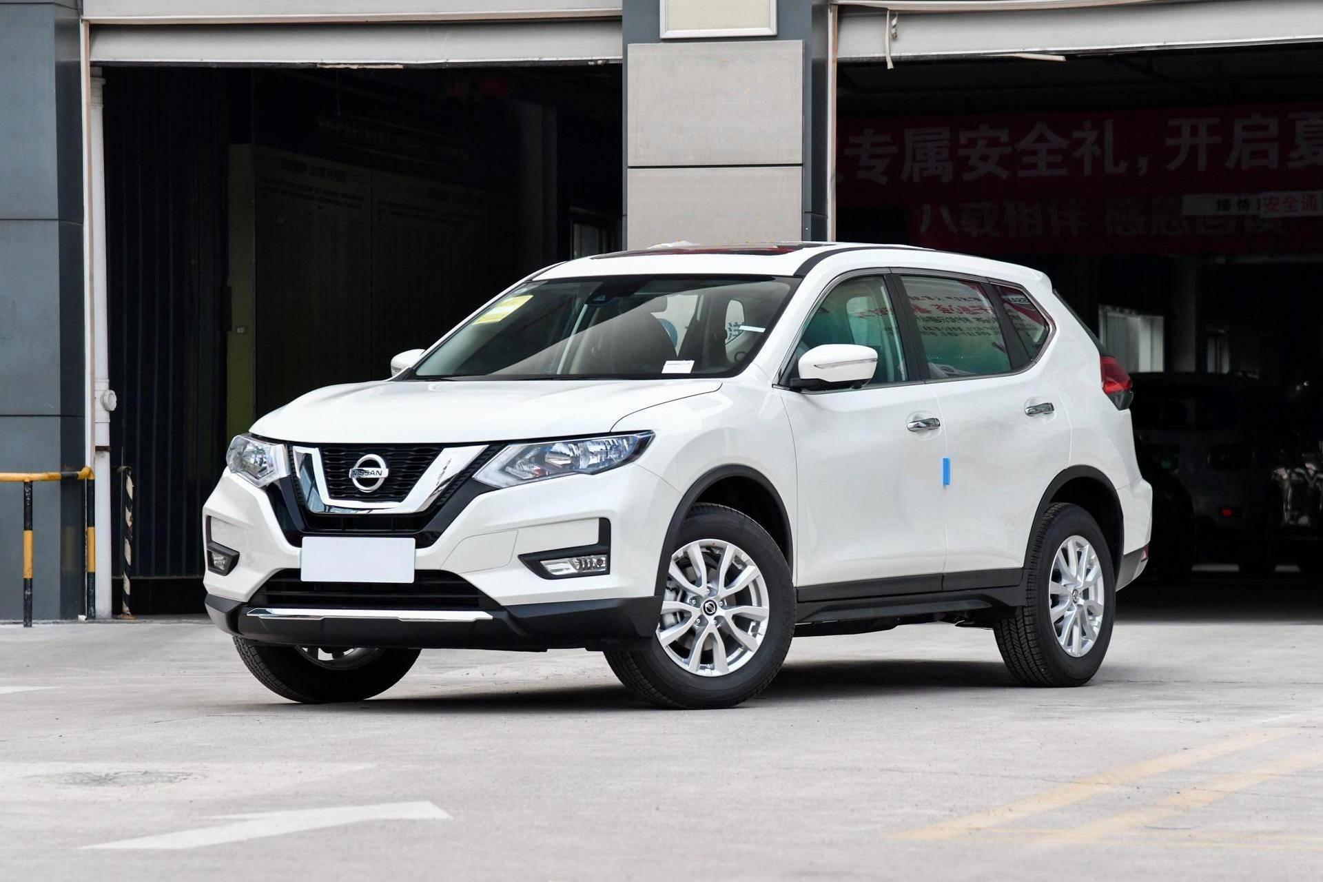 谁说奇骏7座没人买?4.67米压倒RAV4成销冠,标配2.0L油耗8L