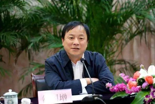 驻中办纪检监察组组长:纪检干部应为“百官之率”