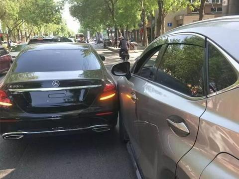 汽车划痕险到底该不该买？一旦遇到这3种情况，网友称这钱花得值