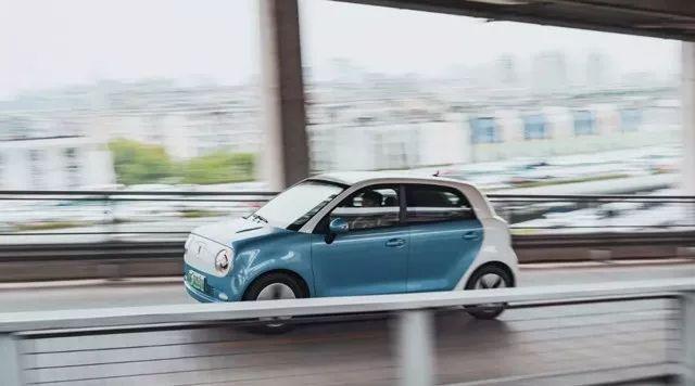 热门车型正面刚!比亚迪e1vs欧拉R1