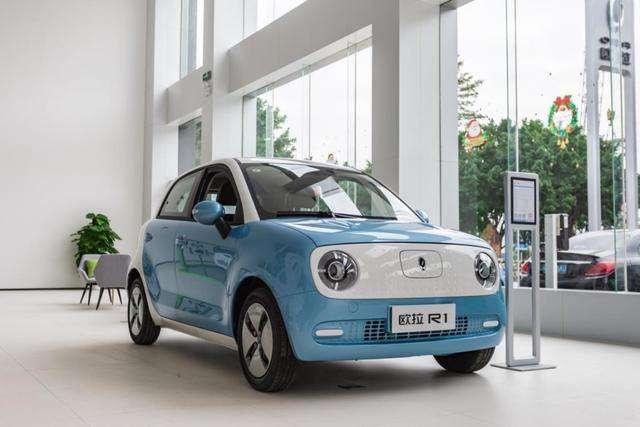 热门车型正面刚!比亚迪e1vs欧拉R1