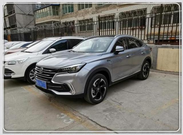 网友提长安CS85coupe!邻居误认为百万豪车,驾驶回头率超高