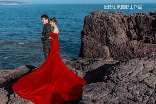 黄岛婚纱摄影_婚纱摄影(2)