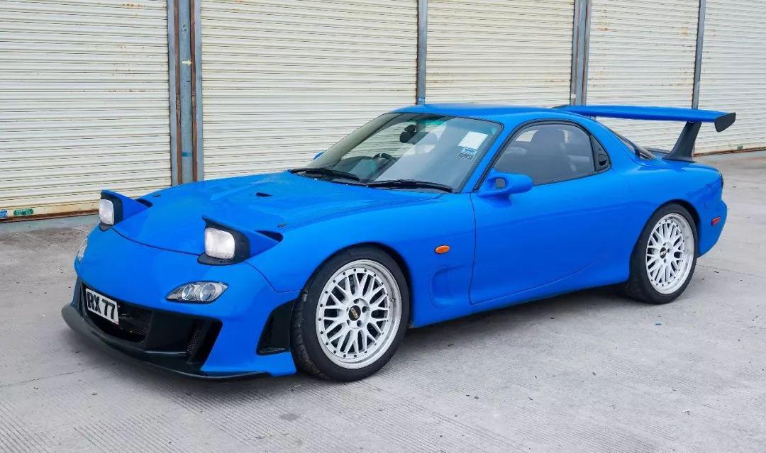 有钱人的快乐:爱转子,一定要买RX-7