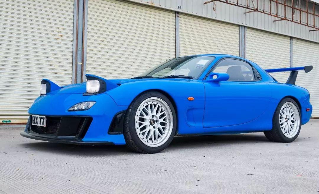 有钱人的快乐:爱转子,一定要买RX-7