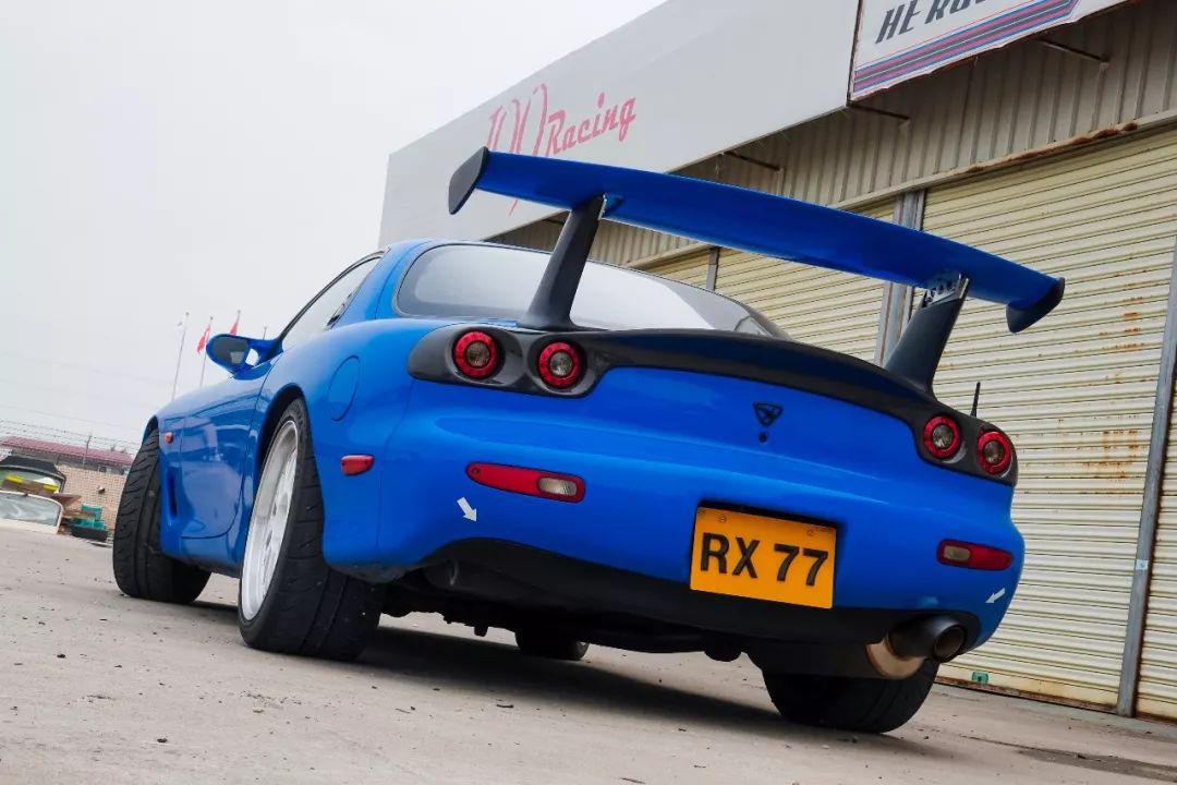 有钱人的快乐:爱转子,一定要买RX-7