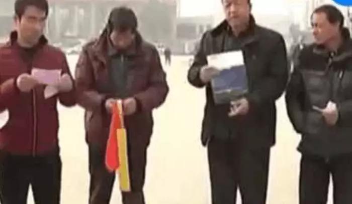 男子参加“一万买车”活动, 商家: 一万是停车费, 提车十万