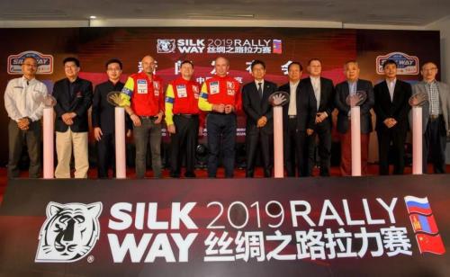 2019丝绸之路拉力赛有多难？别怕，有东风轻卡