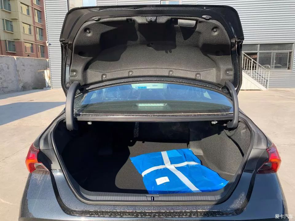 4S店只要有车,就立马提车!网友:提车不易啊!