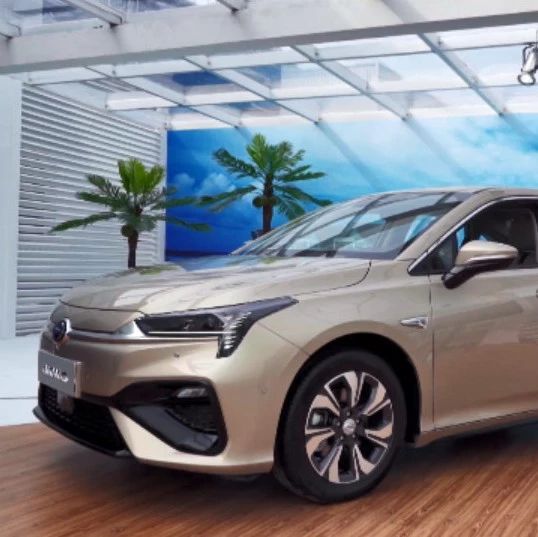 速递!新鲜的“新能源“资讯全在这，看我就够了