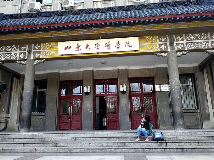 我国最失落的985大学建校超过百年曾经辉煌一时，如今成没落贵族