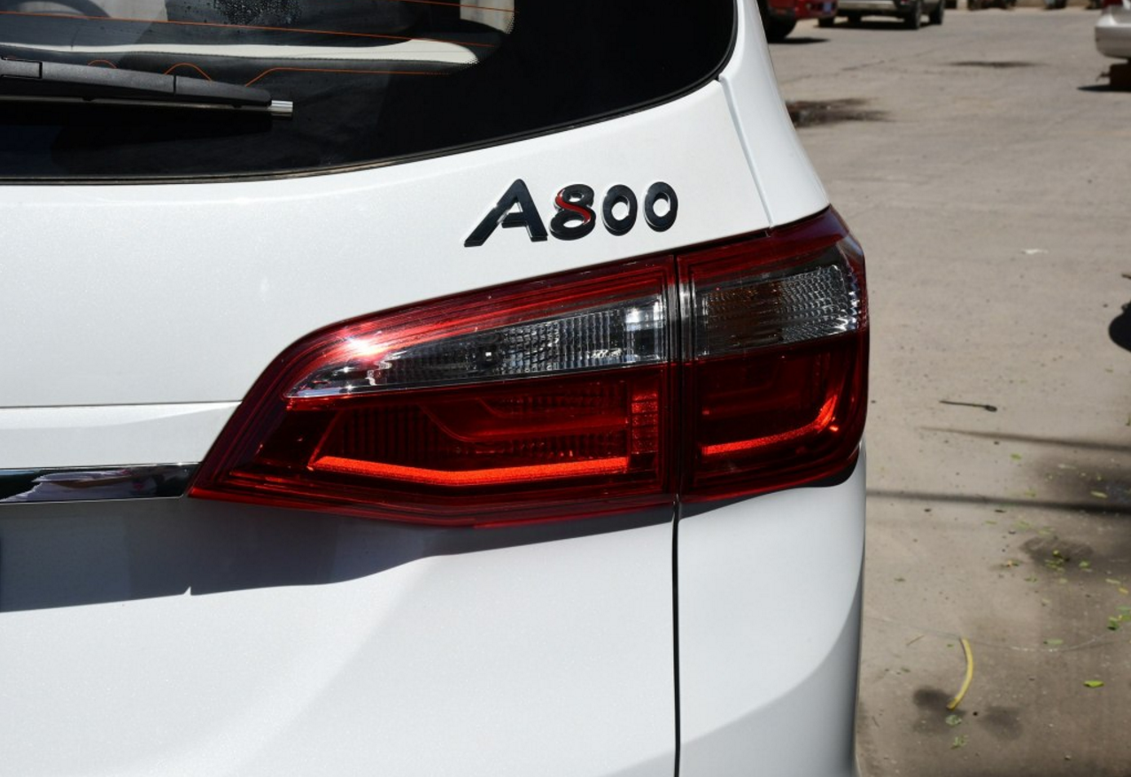 手握6万不用只考虑宝骏360,这车长4810mm不易坏,配1.5T+1.6L