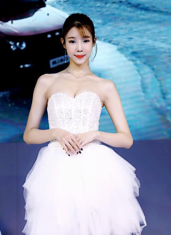 国人都知道的豪车，请到“活力少女”站台，梦回初恋的感觉