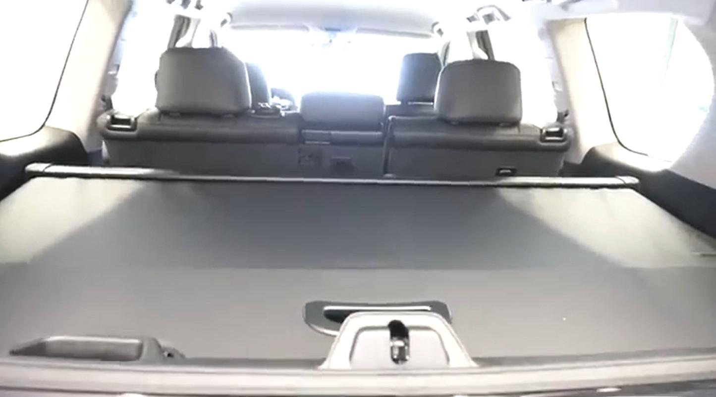 霸气侧漏的中大型SUV 2019款兰德酷路泽普拉多到店实拍