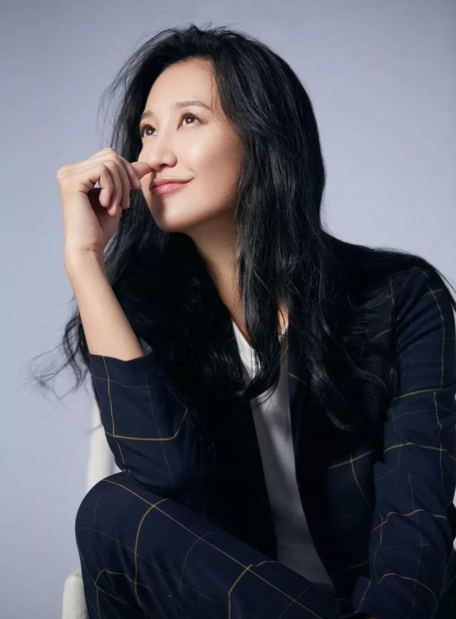 央8大女主自曝因徒手劈西瓜成校园传说，女明星还能是这种画风？