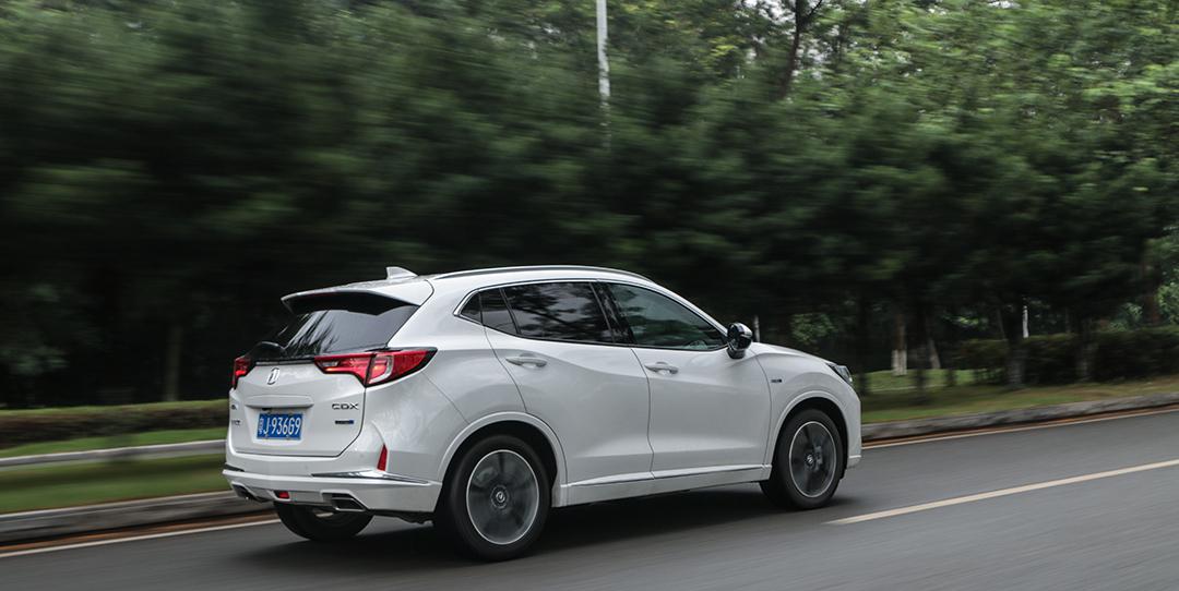 花30万买台值20万的车?同级最特别的SUV有啥亮点?