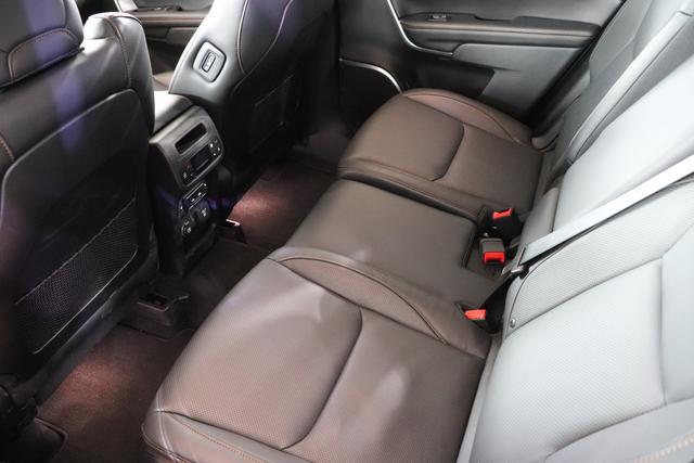 堪称全能型家用SUV,高性价比的Jeep大指挥官,还值得买吗?