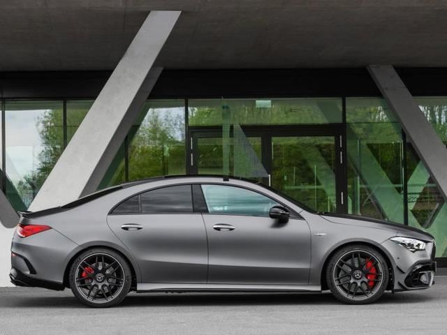 新款AMG CLA45官图曝光,2.0T爆发421马力