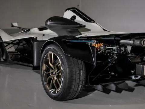 BAC品牌是个啥？见到这款车只剩膜拜