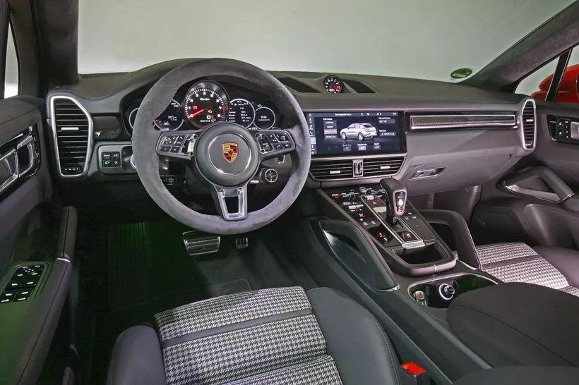 畅享新天地 海外试驾保时捷卡宴 Coupé