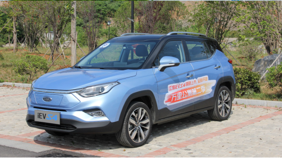 北汽新能源EX5对比江淮iEVS4谁值得买?
