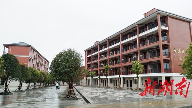 求学莫挤独木桥 职中同是成才路——溆浦职业中等专业