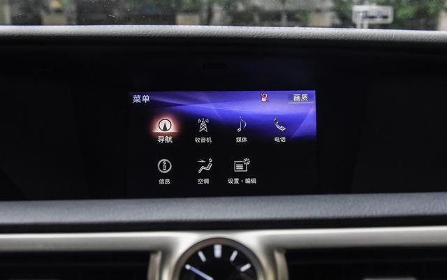 定位运动的C级豪车,前置后驱,245马力+8AT,懂的人为它放弃5系
