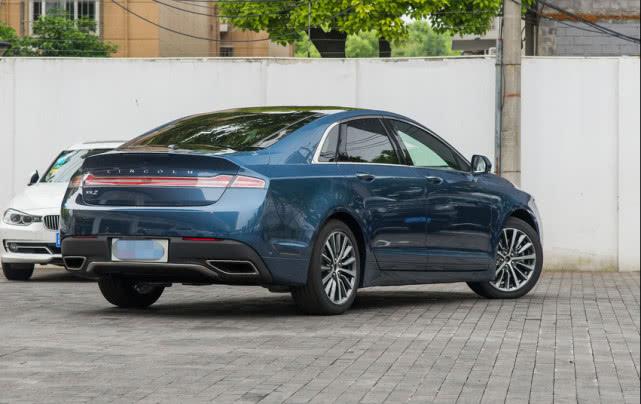 最不该忽略的B级车,比A4L帅太多,油耗4.1L,就是卖不动