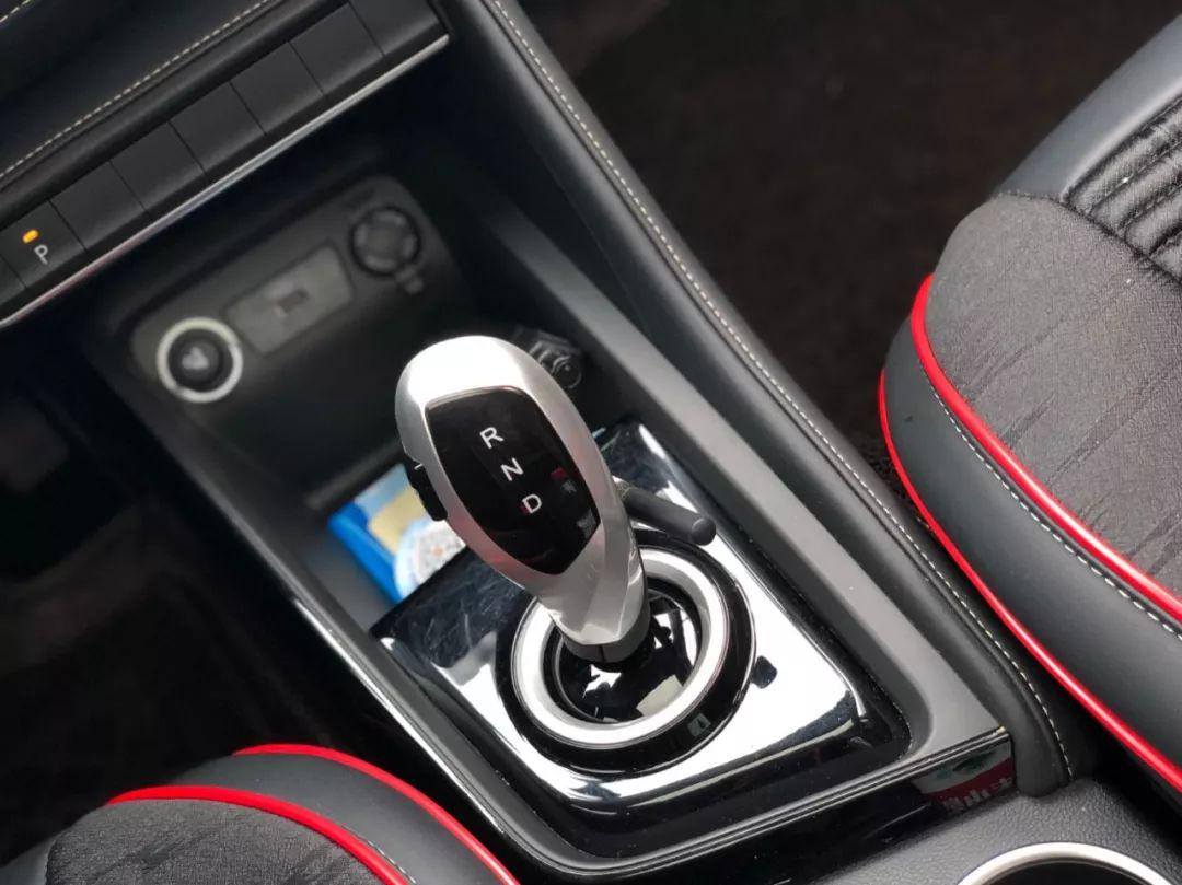短试江淮iEVS4:多花7万元,为什么不选择瑞风S4?