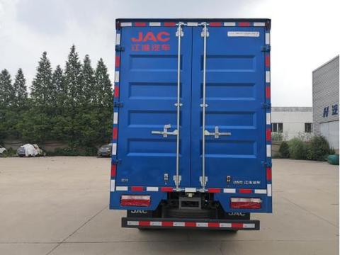 蓝牌无忧 江淮骏铃商贸王展现轻量化实力