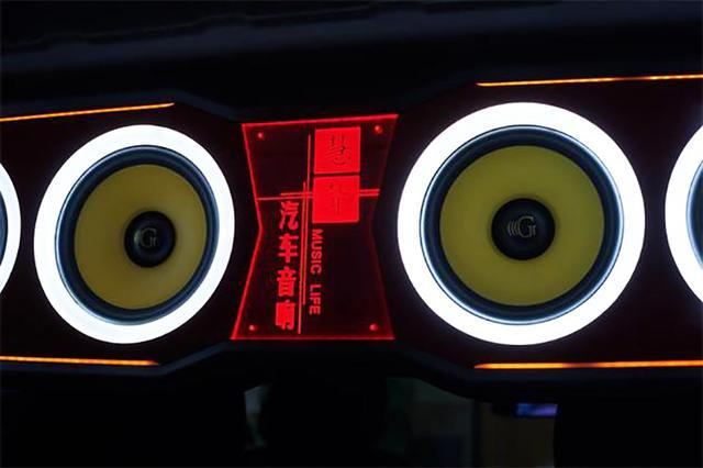 台州慧声汽车音响改装,Jeep牧马人改装黄金声学-极佳的品牌选择