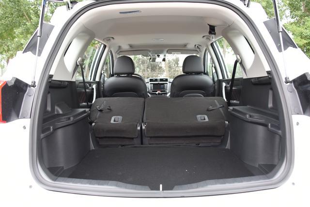 这款SUV行李厢空间堪比奥迪Q7，售价仅6.6万起，主打超高性价比