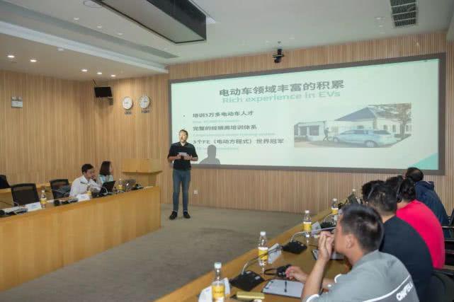 合资电动车的“搅局者”,雷诺K-ZE瞄准入门市场