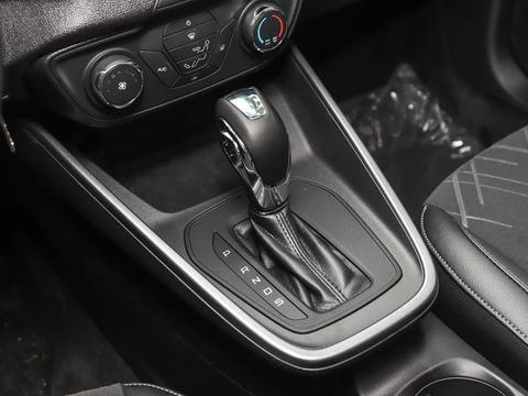 “美系紧凑型三厢车“有新的文章更新，请注意查收